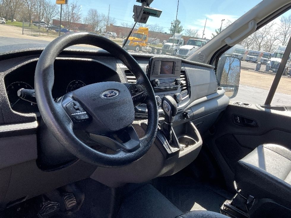 Cargo Van (Panel Van)-Light and Medium Duty Trucks-Ford-2023-Transit 250-Indianapolis-IN-81,264\n\t\tmiles-$ 34,750 - Image 15