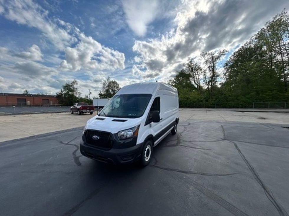 Cargo Van (Panel Van)-Light and Medium Duty Trucks-Ford-2023-Transit 250-Indianapolis-IN-81,264\n\t\tmiles-$ 34,750 - Image 2