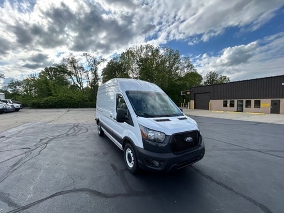 Cargo Van (Panel Van)-Light and Medium Duty Trucks-Ford-2023-Transit 250-Indianapolis-IN-81,264\n\t\tmiles-$ 34,750 - Image 7