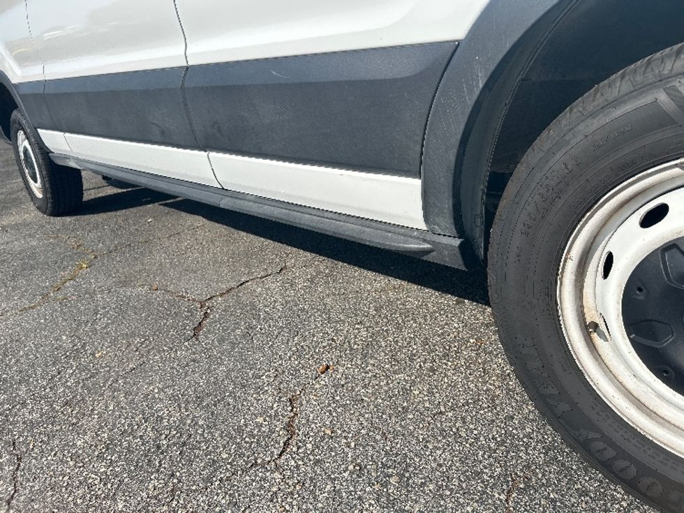 Cargo Van (Panel Van)-Light and Medium Duty Trucks-Ford-2023-Transit 250-Jacksonville-FL-40,097\n\t\tmiles-$ 46,250 - Image 14