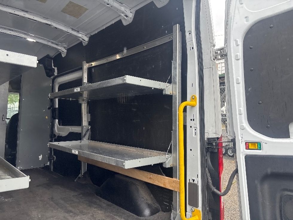 Cargo Van (Panel Van)-Light and Medium Duty Trucks-Ford-2023-Transit 250-Jamaica-NY-22,057\n\t\tmiles-$ 46,000 - Image 12