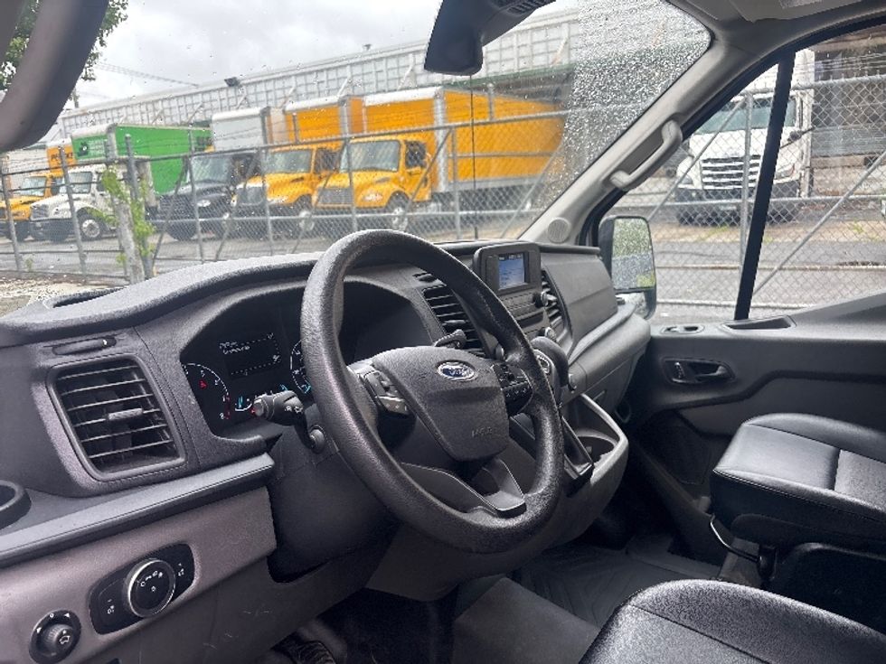 Cargo Van (Panel Van)-Light and Medium Duty Trucks-Ford-2023-Transit 250-Jamaica-NY-22,057\n\t\tmiles-$ 46,000 - Image 17