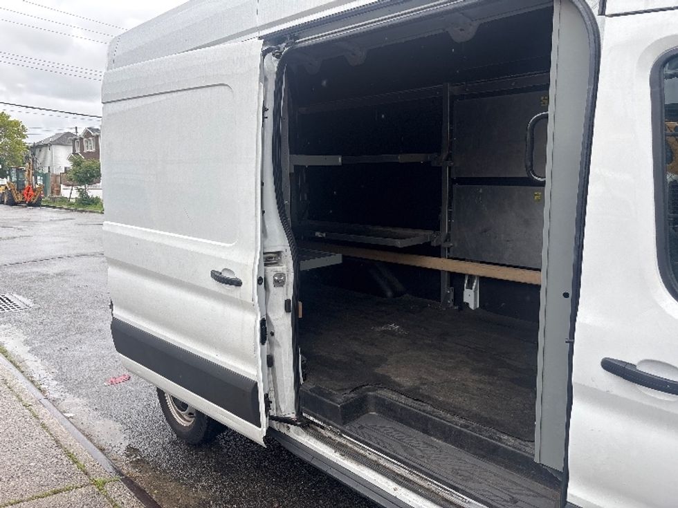 Cargo Van (Panel Van)-Light and Medium Duty Trucks-Ford-2023-Transit 250-Jamaica-NY-22,057\n\t\tmiles-$ 46,000 - Image 26