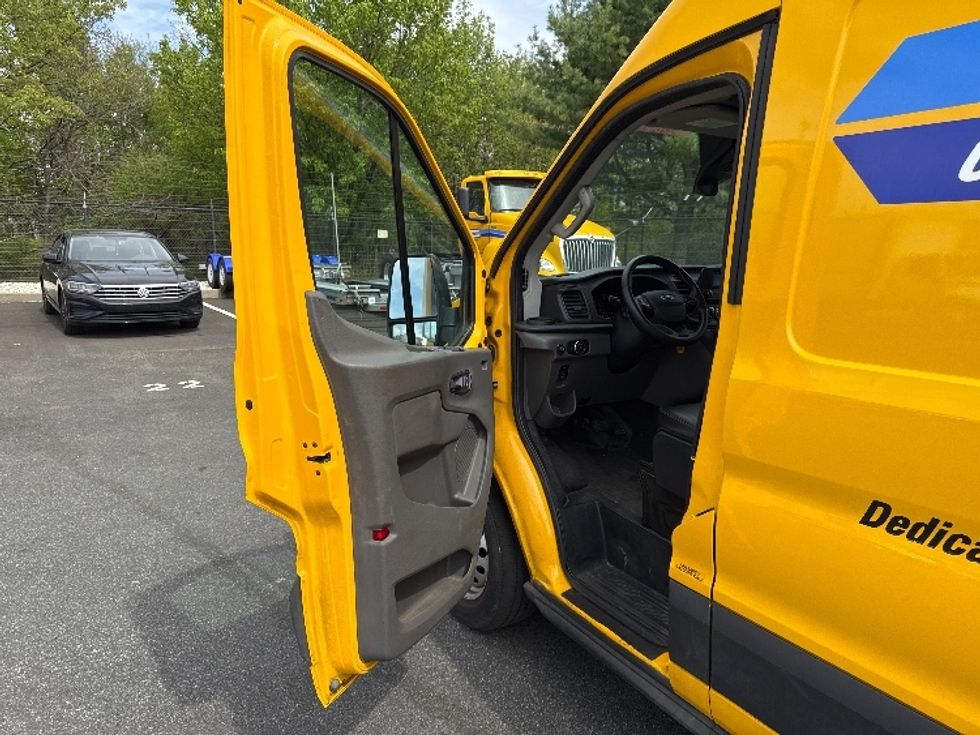Cargo Van (Panel Van)-Light and Medium Duty Trucks-Ford-2023-Transit 250-Jessup-MD-28,620\n\t\tmiles-$ 52,000 - Image 16