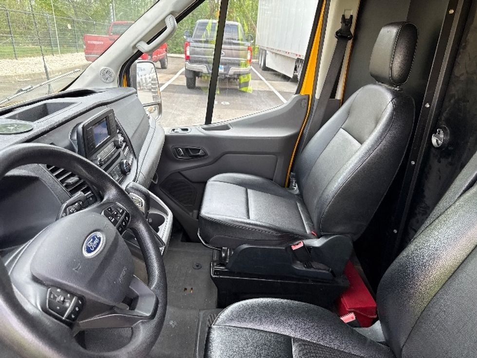 Cargo Van (Panel Van)-Light and Medium Duty Trucks-Ford-2023-Transit 250-Jessup-MD-28,620\n\t\tmiles-$ 52,000 - Image 19