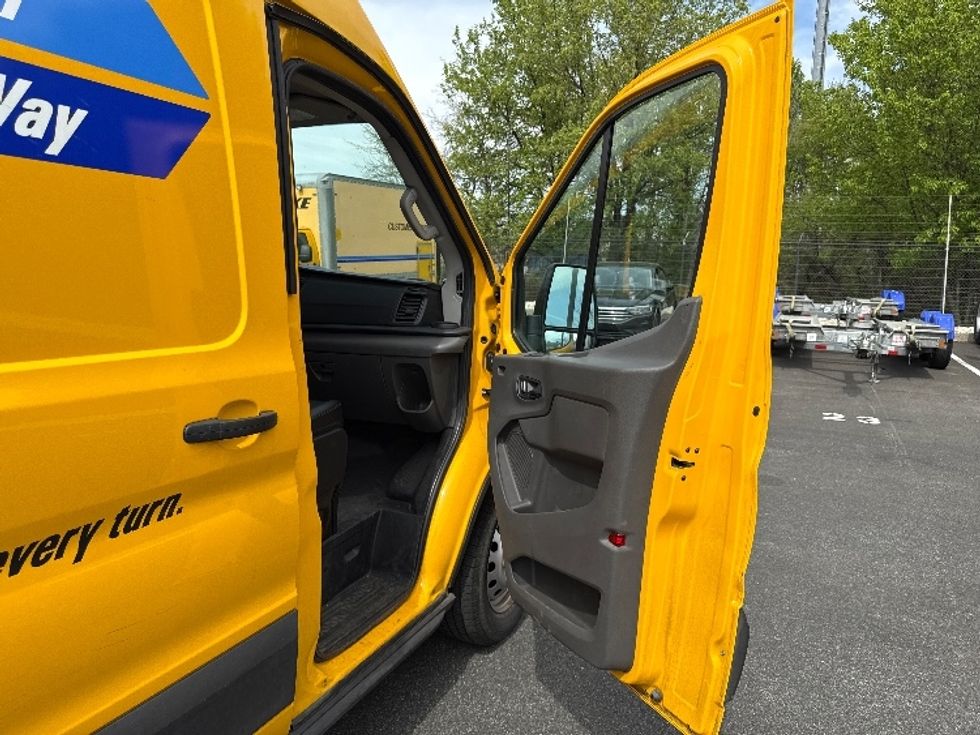 Cargo Van (Panel Van)-Light and Medium Duty Trucks-Ford-2023-Transit 250-Jessup-MD-28,620\n\t\tmiles-$ 52,000 - Image 20