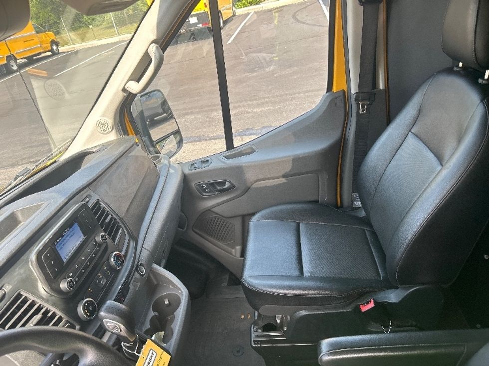 Cargo Van (Panel Van)-Light and Medium Duty Trucks-Ford-2023-Transit 250-Jessup-MD-49,724\n\t\tmiles-$ 38,250 - Image 18