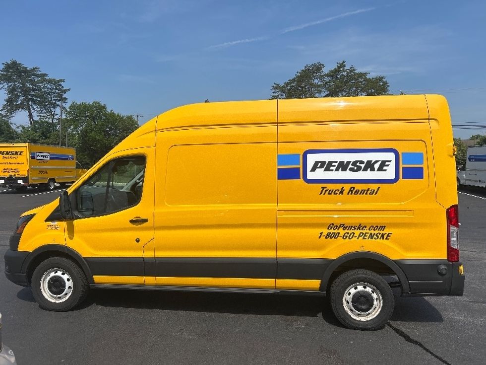Cargo Van (Panel Van)-Light and Medium Duty Trucks-Ford-2023-Transit 250-Jessup-MD-49,724\n\t\tmiles-$ 38,250 - Image 4