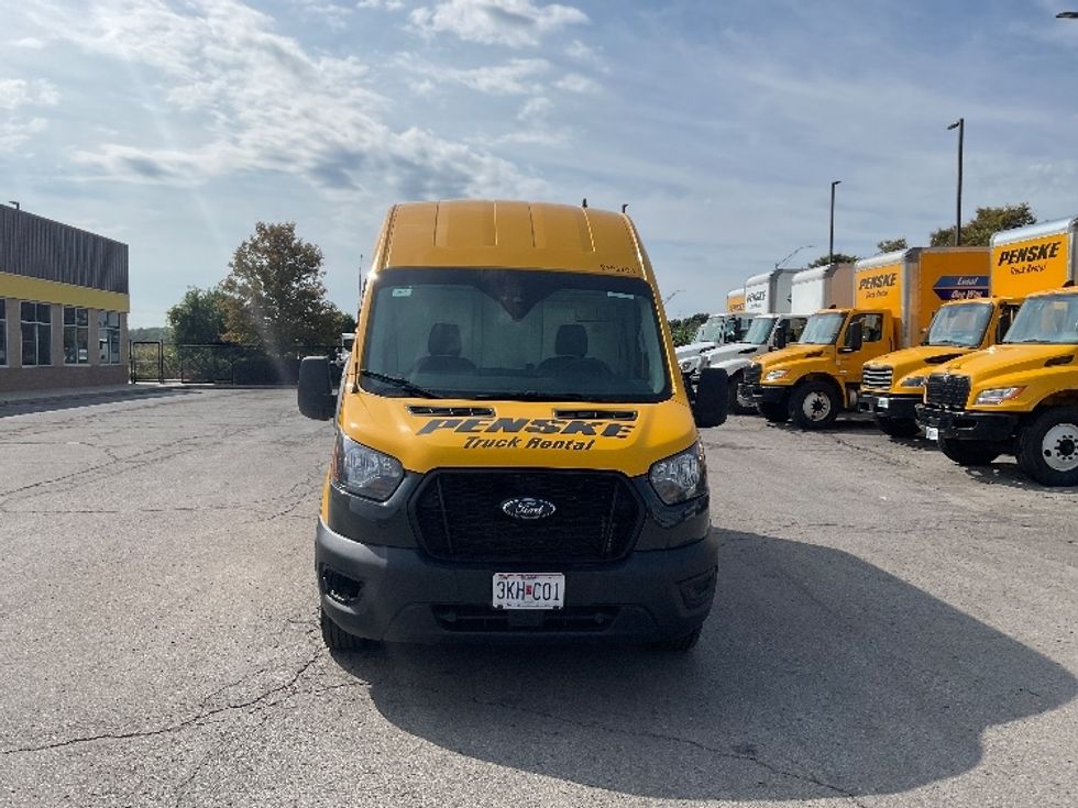 Cargo Van (Panel Van)-Light and Medium Duty Trucks-Ford-2023-Transit 250-Kansas City-MO-107,522\n\t\tmiles-$ 30,250 - Image 2