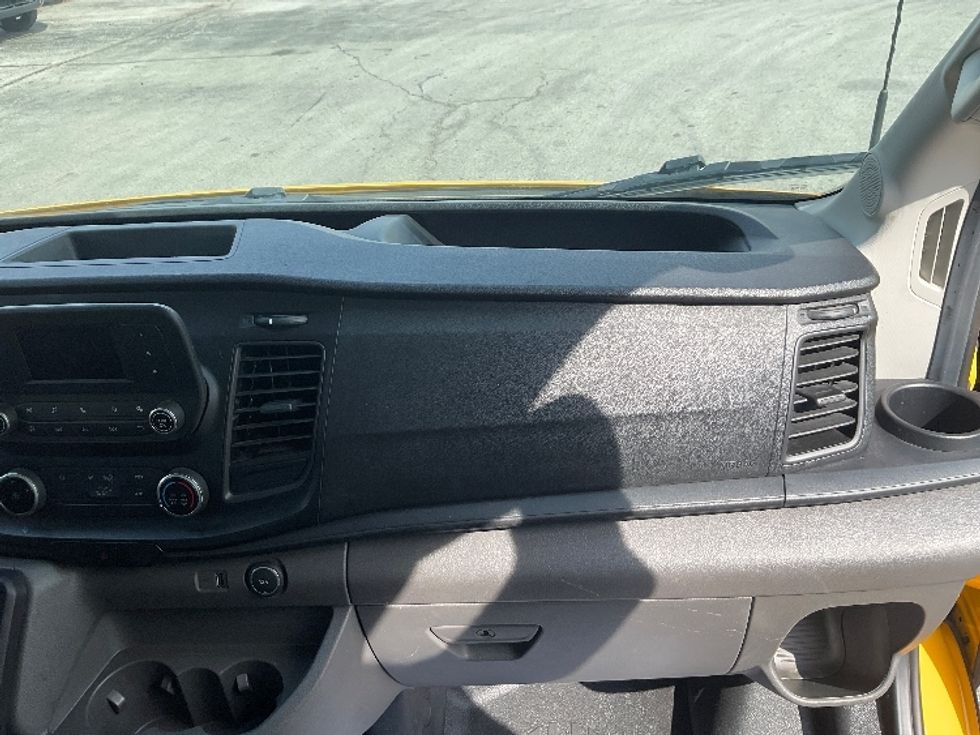 Cargo Van (Panel Van)-Light and Medium Duty Trucks-Ford-2023-Transit 250-Kansas City-MO-107,522\n\t\tmiles-$ 30,250 - Image 21