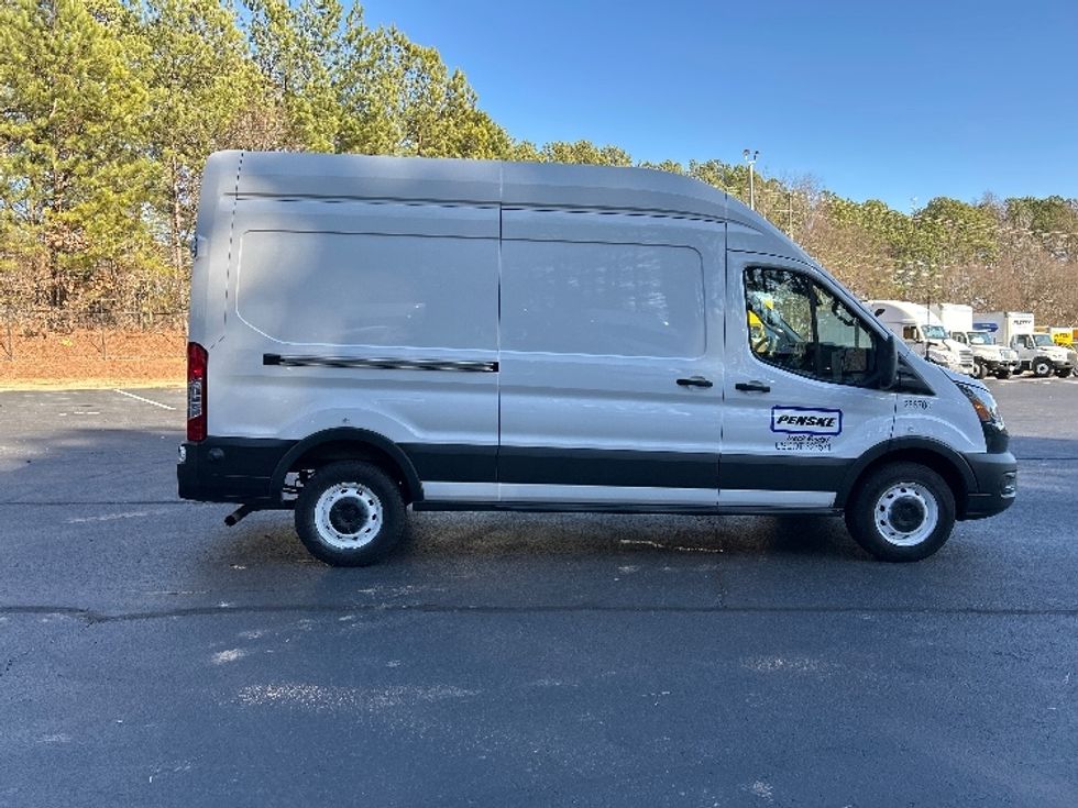 Cargo Van (Panel Van)-Light and Medium Duty Trucks-Ford-2023-Transit 250-Kennesaw-GA-68,105\n\t\tmiles-$ 52,000 - Image 12