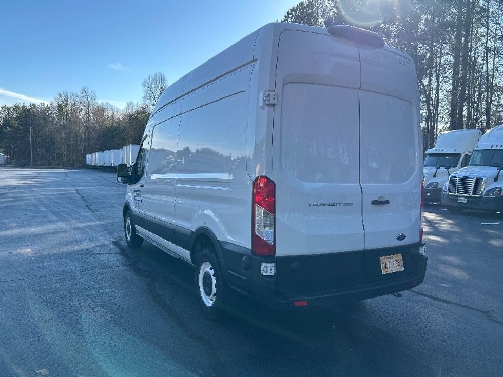 Cargo Van (Panel Van)-Light and Medium Duty Trucks-Ford-2023-Transit 250-Kennesaw-GA-68,105\n\t\tmiles-$ 52,000 - Image 5