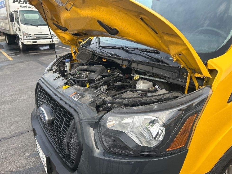 Cargo Van (Panel Van)-Light and Medium Duty Trucks-Ford-2023-Transit 250-Kentwood-MI-33,586\n\t\tmiles-$ 43,500 - Image 21