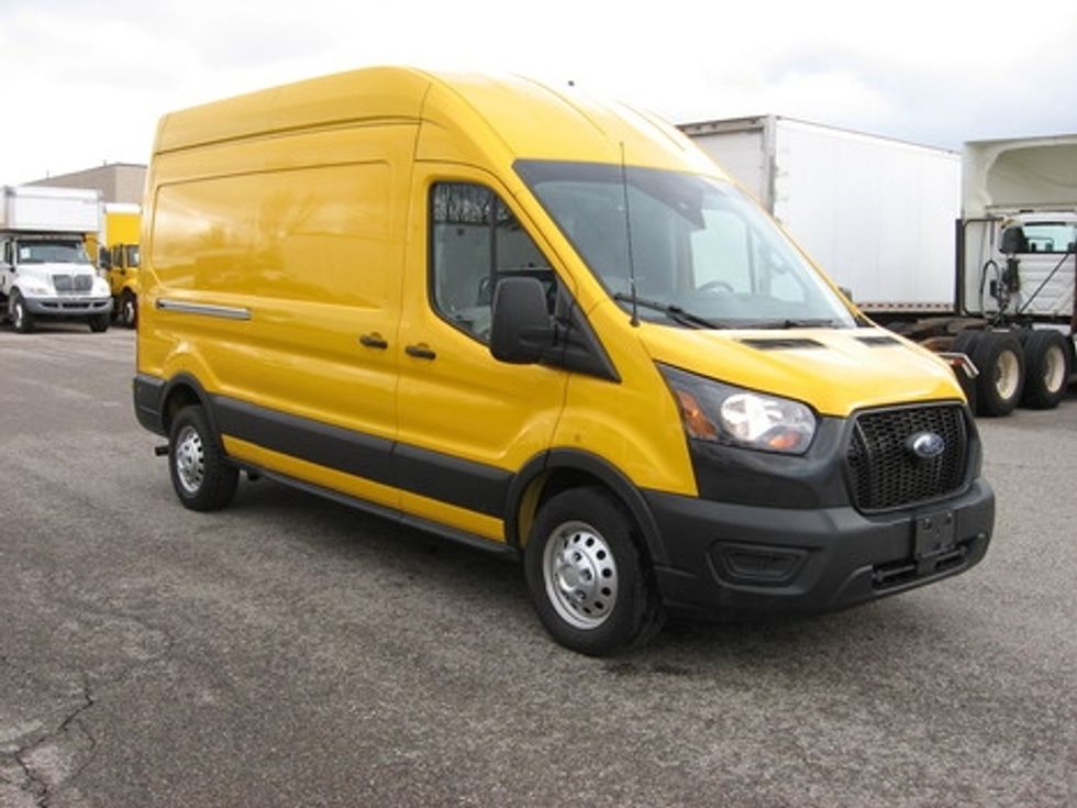 Cargo Van (Panel Van)-Light and Medium Duty Trucks-Ford-2023-Transit 250-Kentwood-MI-33,586\n\t\tmiles-$ 43,500 - Image 3