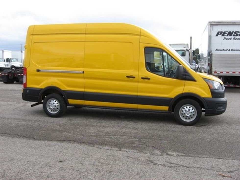Cargo Van (Panel Van)-Light and Medium Duty Trucks-Ford-2023-Transit 250-Kentwood-MI-33,586\n\t\tmiles-$ 43,500 - Image 4