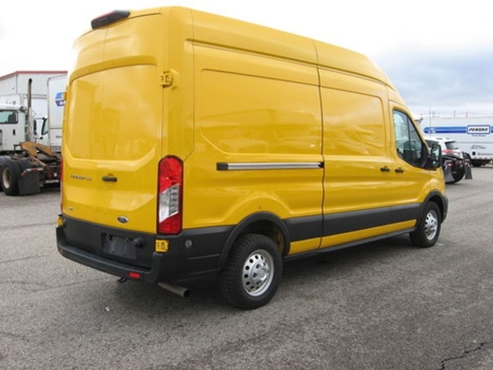 Cargo Van (Panel Van)-Light and Medium Duty Trucks-Ford-2023-Transit 250-Kentwood-MI-33,586\n\t\tmiles-$ 43,500 - Image 5