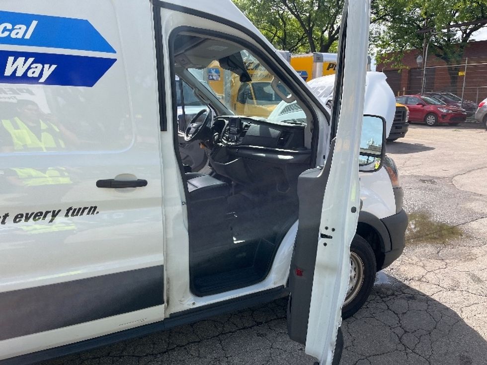 Cargo Van (Panel Van)-Light and Medium Duty Trucks-Ford-2023-Transit 250-La Porte-IN-94,883\n\t\tmiles-$ 36,750 - Image 18