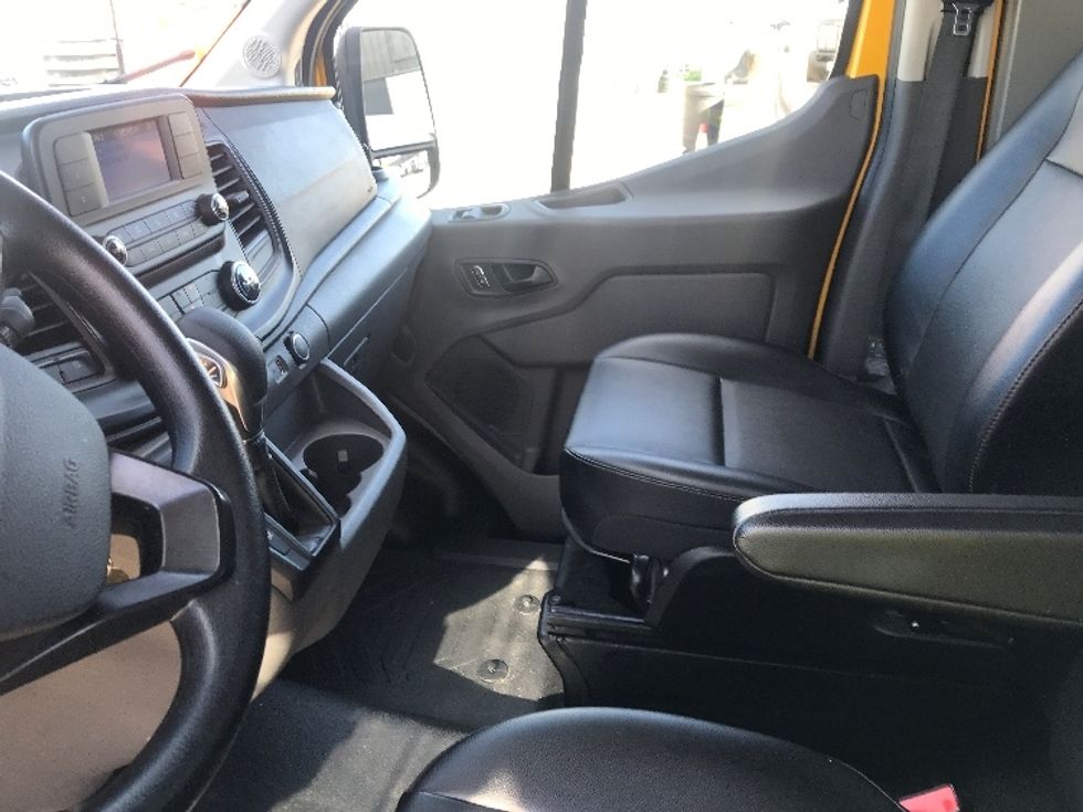 Cargo Van (Panel Van)-Light and Medium Duty Trucks-Ford-2023-Transit 250-Lakewood-WA-90,840\n\t\tmiles-$ 28,250 - Image 18