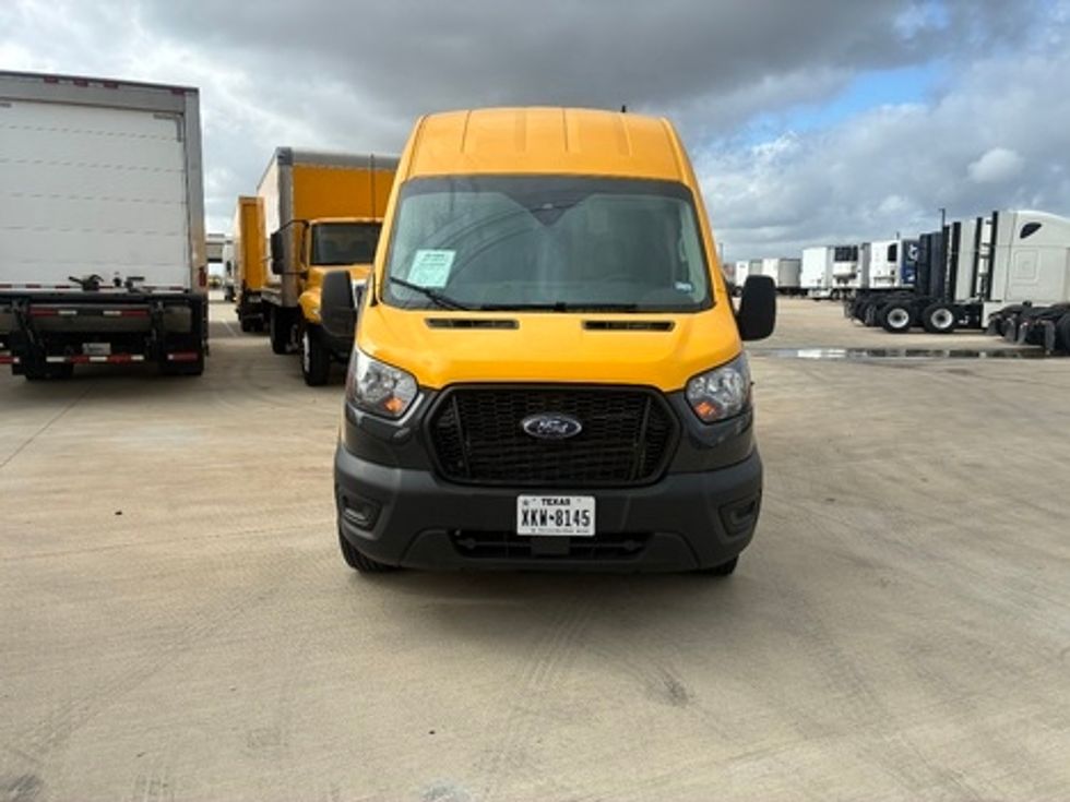 Cargo Van (Panel Van)-Light and Medium Duty Trucks-Ford-2023-Transit 250-Lakewood-WA-90,840\n\t\tmiles-$ 28,250 - Image 2
