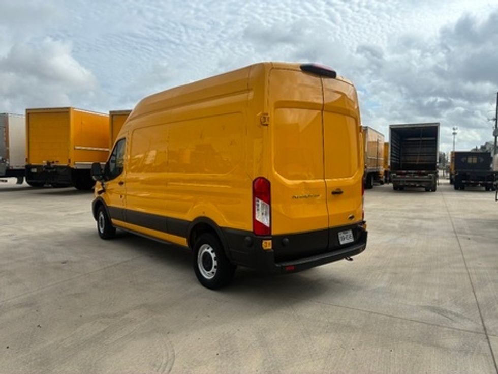 Cargo Van (Panel Van)-Light and Medium Duty Trucks-Ford-2023-Transit 250-Lakewood-WA-90,840\n\t\tmiles-$ 28,250 - Image 6