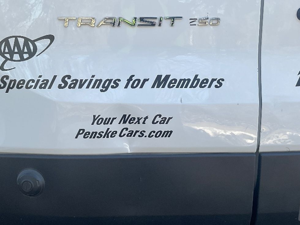 Cargo Van (Panel Van)-Light and Medium Duty Trucks-Ford-2023-Transit 250-Lancaster-PA-59,376\n\t\tmiles-$ 53,250 - Image 26