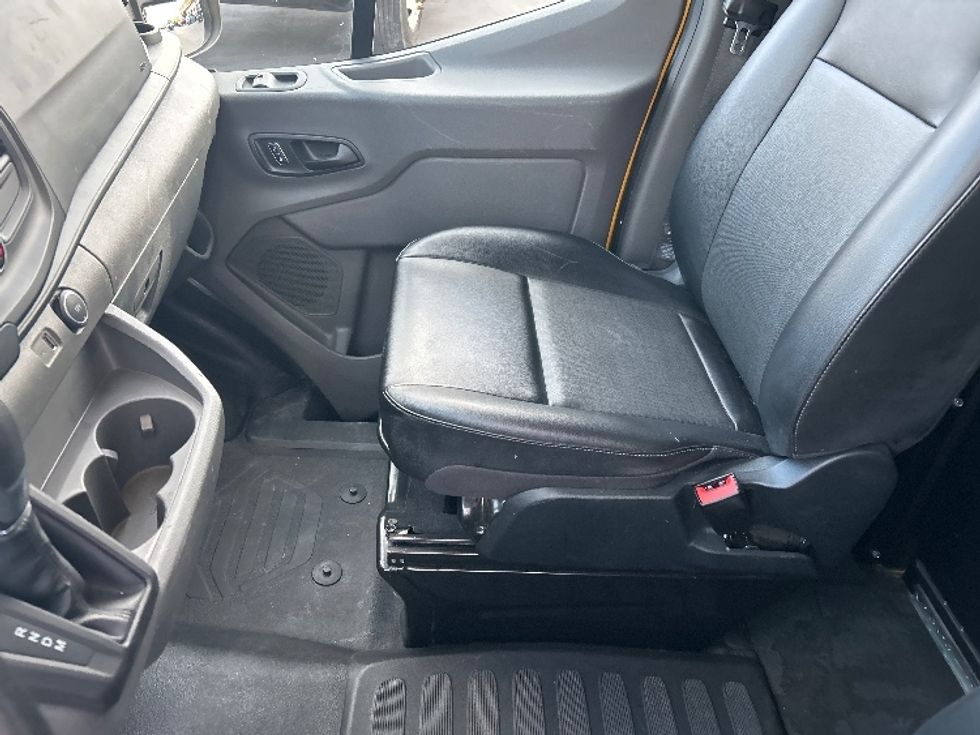 Cargo Van (Panel Van)-Light and Medium Duty Trucks-Ford-2023-Transit 250-Las Vegas-NV-25,889\n\t\tmiles-$ 53,250 - Image 19