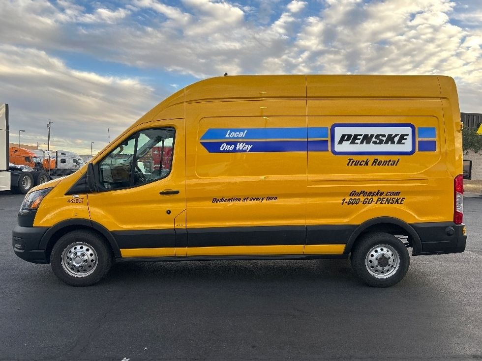 Cargo Van (Panel Van)-Light and Medium Duty Trucks-Ford-2023-Transit 250-Las Vegas-NV-25,889\n\t\tmiles-$ 53,250 - Image 4
