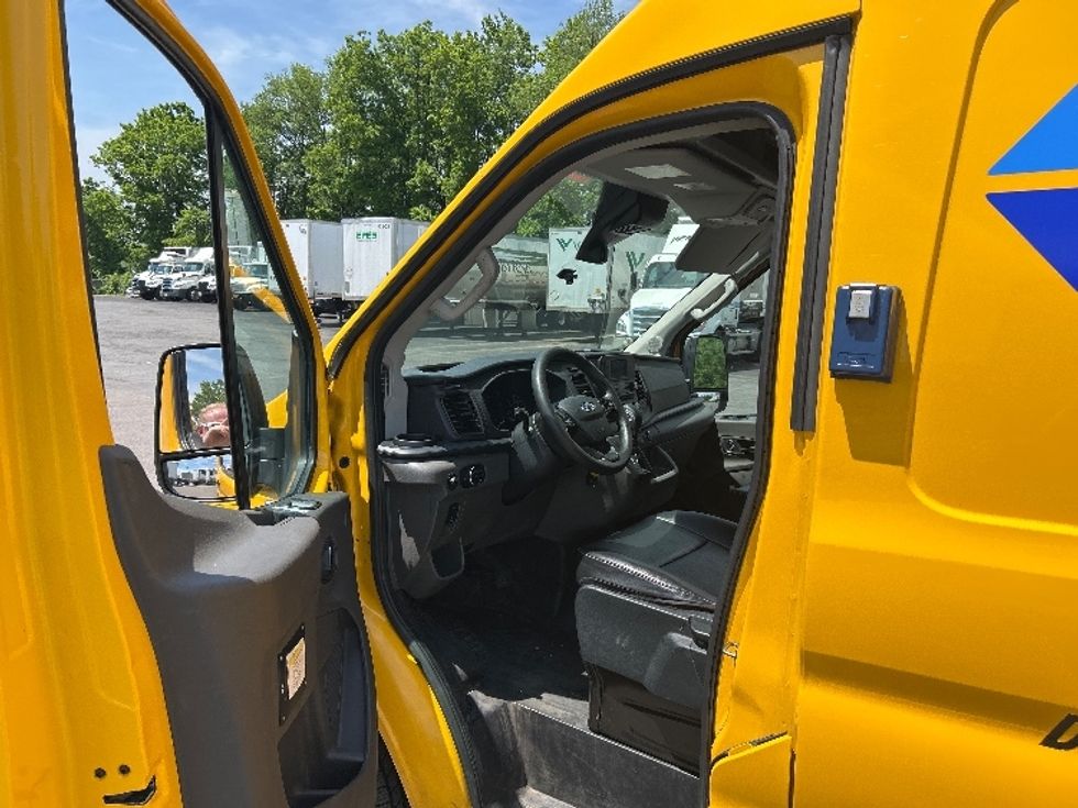 Cargo Van (Panel Van)-Light and Medium Duty Trucks-Ford-2023-Transit 250-Liverpool-NY-66,432\n\t\tmiles-$ 39,000 - Image 14