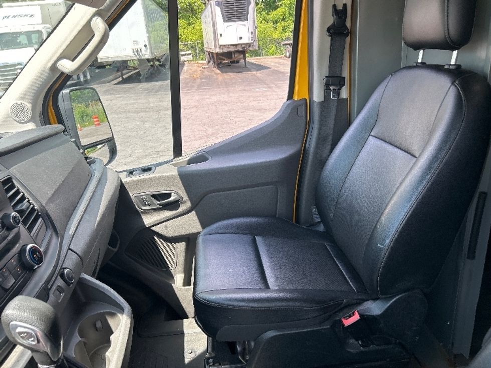 Cargo Van (Panel Van)-Light and Medium Duty Trucks-Ford-2023-Transit 250-Liverpool-NY-66,432\n\t\tmiles-$ 39,000 - Image 17