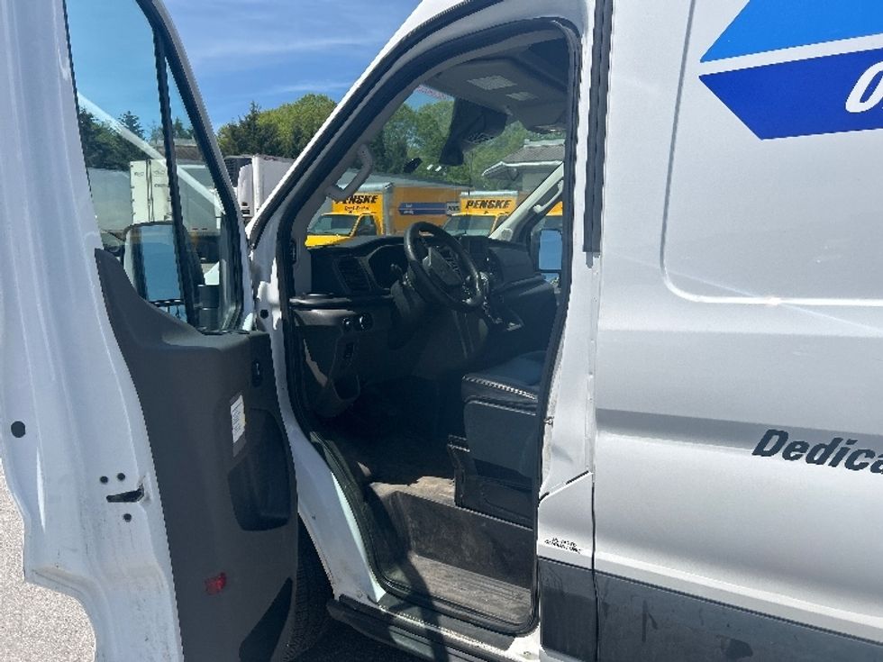 Cargo Van (Panel Van)-Light and Medium Duty Trucks-Ford-2023-Transit 250-Londonderry-NH-53,897\n\t\tmiles-$ 47,500 - Image 15