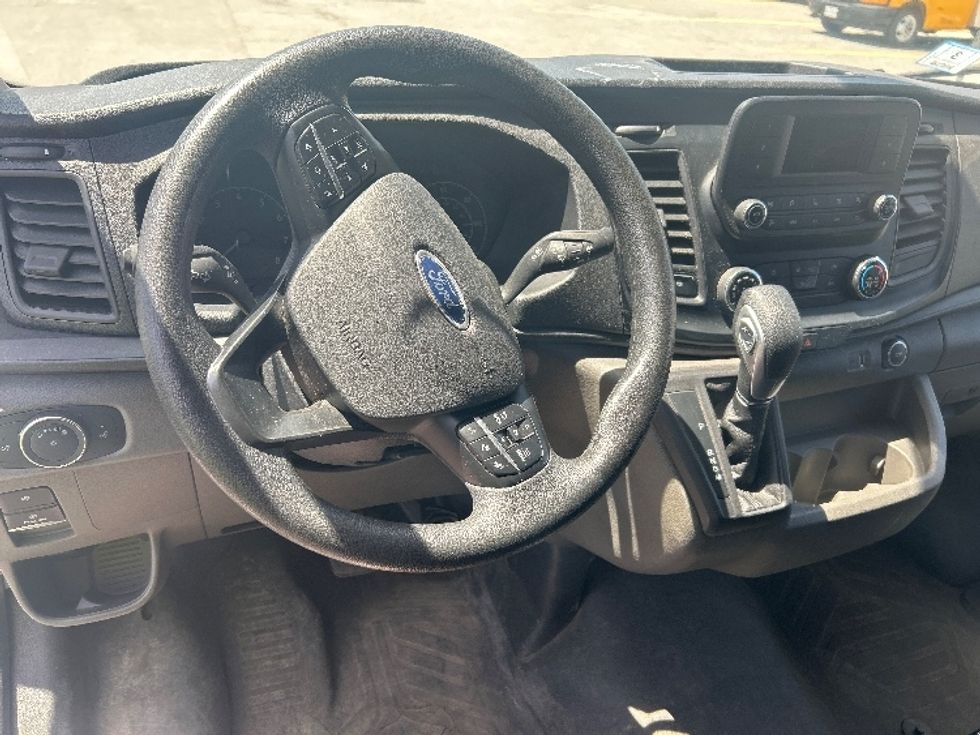 Cargo Van (Panel Van)-Light and Medium Duty Trucks-Ford-2023-Transit 250-Londonderry-NH-53,897\n\t\tmiles-$ 47,500 - Image 17