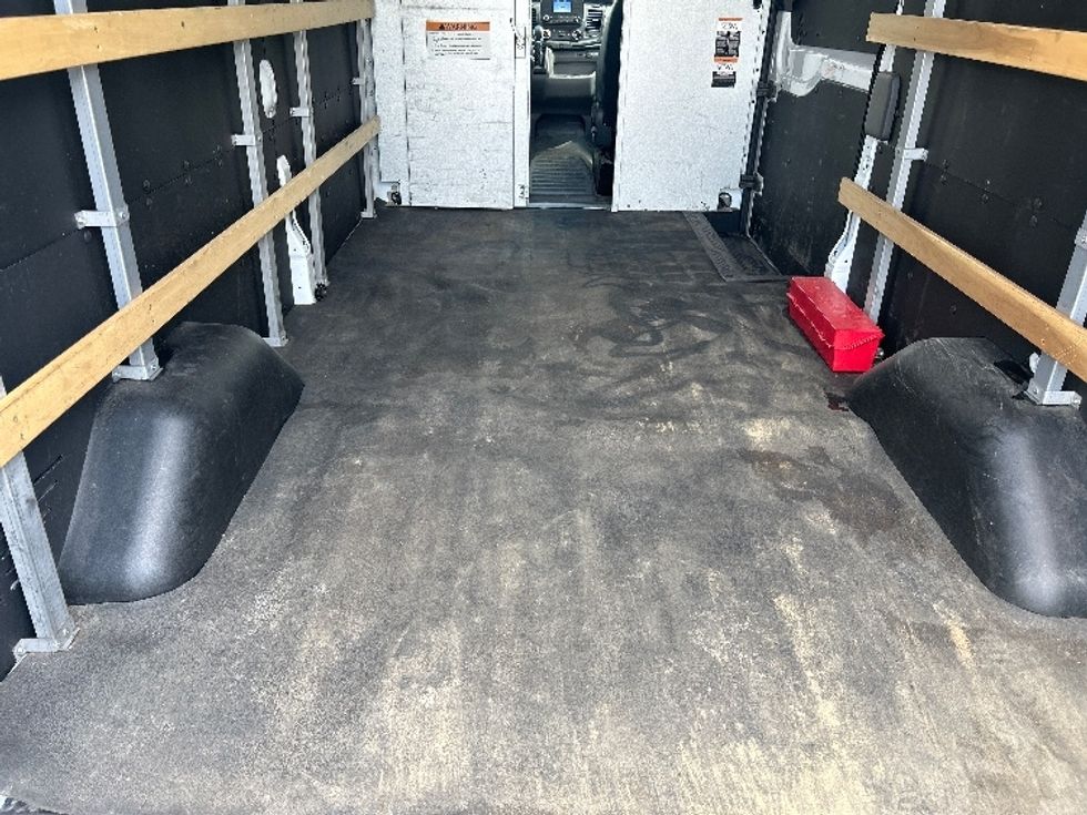 Cargo Van (Panel Van)-Light and Medium Duty Trucks-Ford-2023-Transit 250-Louisville-KY-138,998\n\t\tmiles-$ 33,000 - Image 10