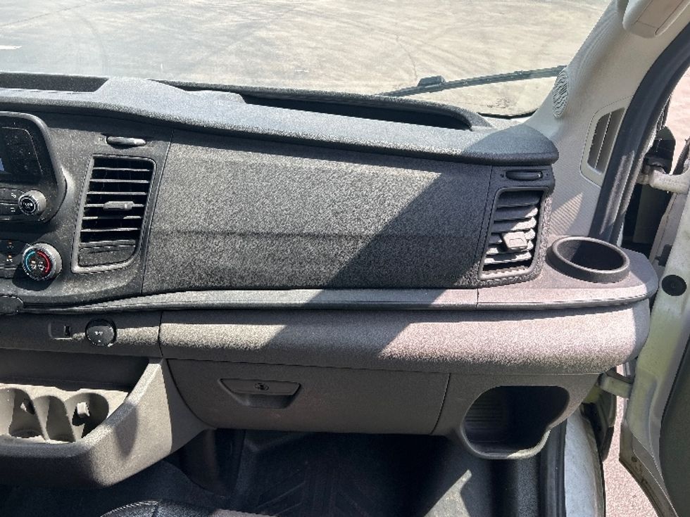Cargo Van (Panel Van)-Light and Medium Duty Trucks-Ford-2023-Transit 250-Louisville-KY-138,998\n\t\tmiles-$ 33,000 - Image 21