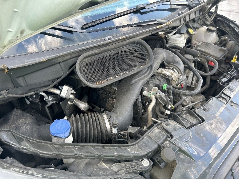 Cargo Van (Panel Van)-Light and Medium Duty Trucks-Ford-2023-Transit 250-Louisville-KY-138,998\n\t\tmiles-$ 33,000 - Image 23