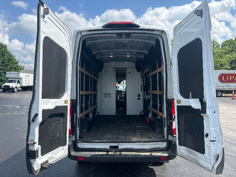 Cargo Van (Panel Van)-Light and Medium Duty Trucks-Ford-2023-Transit 250-Louisville-KY-138,998\n\t\tmiles-$ 33,000 - Image 8