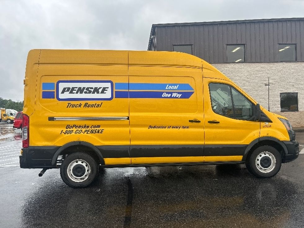 Cargo Van (Panel Van)-Light and Medium Duty Trucks-Ford-2023-Transit 250-Louisville-KY-52,833\n\t\tmiles-$ 40,250 - Image 12