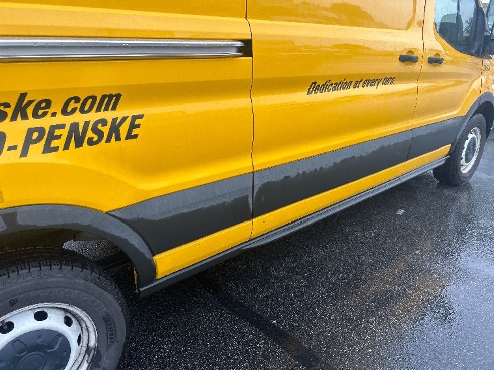 Cargo Van (Panel Van)-Light and Medium Duty Trucks-Ford-2023-Transit 250-Louisville-KY-52,833\n\t\tmiles-$ 40,250 - Image 15