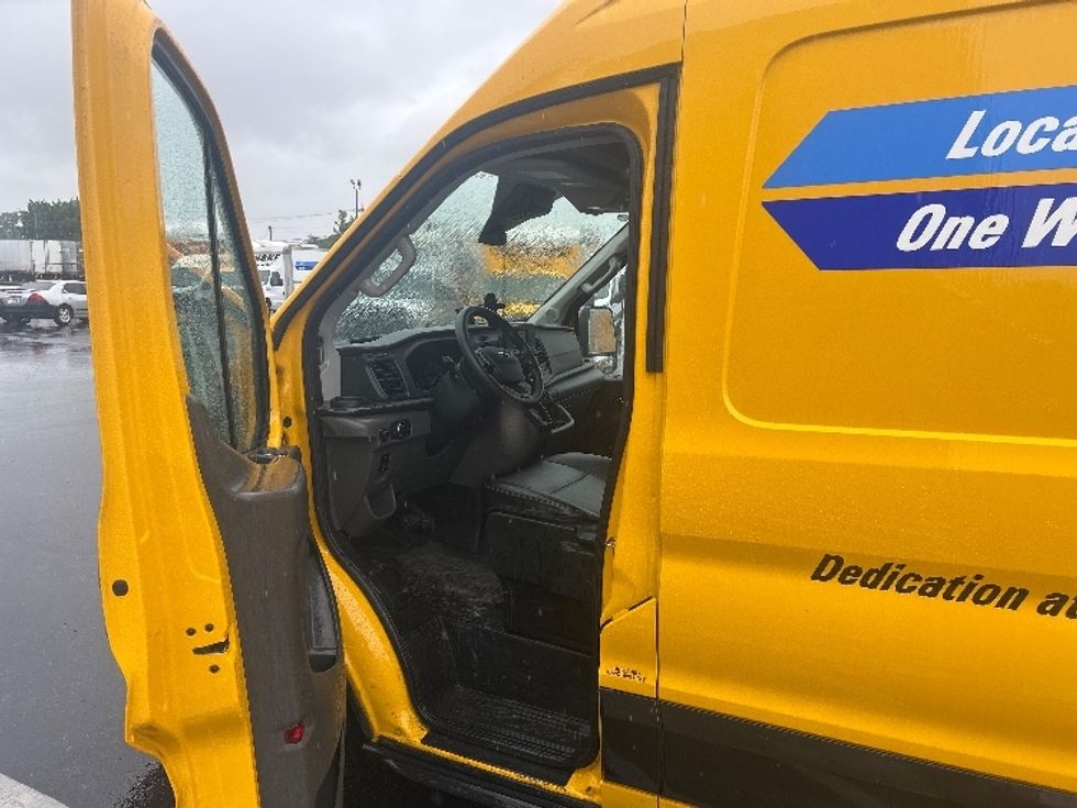 Cargo Van (Panel Van)-Light and Medium Duty Trucks-Ford-2023-Transit 250-Louisville-KY-52,833\n\t\tmiles-$ 40,250 - Image 20
