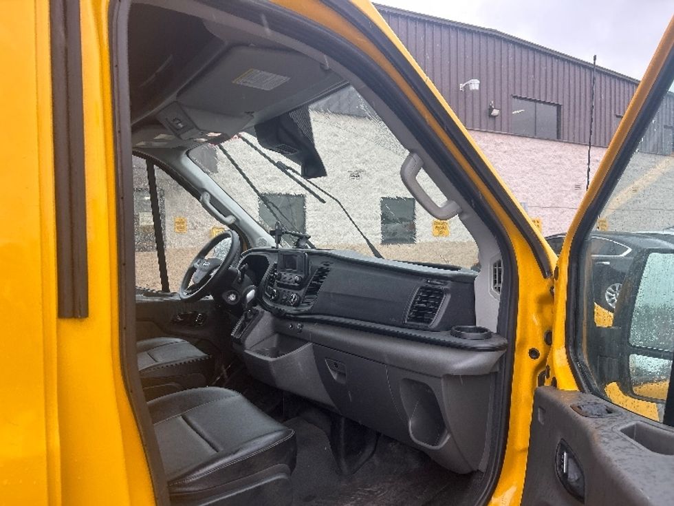 Cargo Van (Panel Van)-Light and Medium Duty Trucks-Ford-2023-Transit 250-Louisville-KY-52,833\n\t\tmiles-$ 40,250 - Image 22