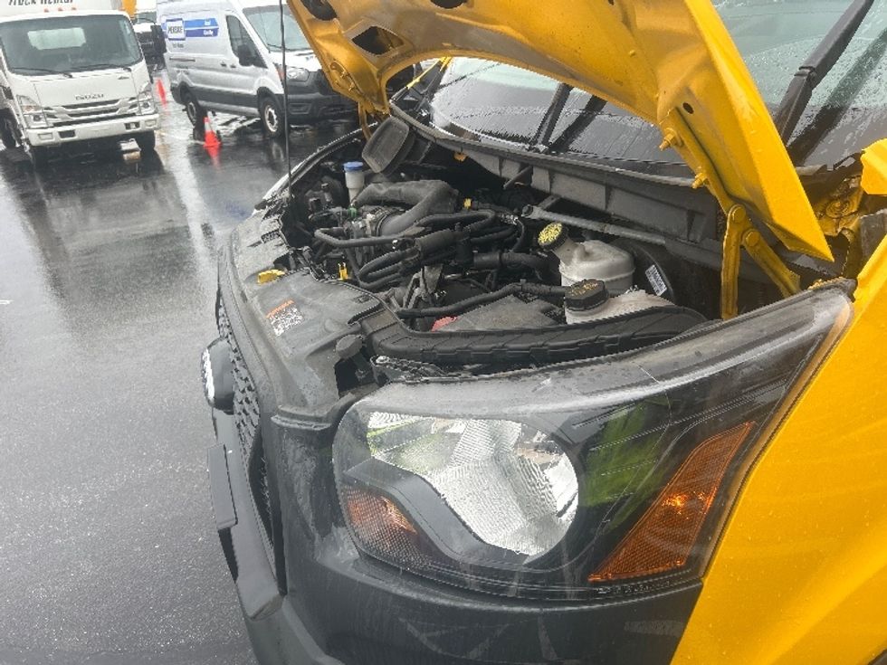 Cargo Van (Panel Van)-Light and Medium Duty Trucks-Ford-2023-Transit 250-Louisville-KY-52,833\n\t\tmiles-$ 40,250 - Image 23