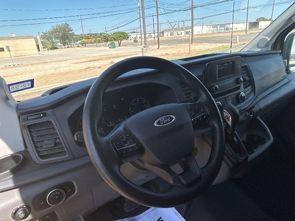 Cargo Van (Panel Van)-Light and Medium Duty Trucks-Ford-2023-Transit 250-Lubbock-TX-110,389\n\t\tmiles-$ 30,750 - Image 17