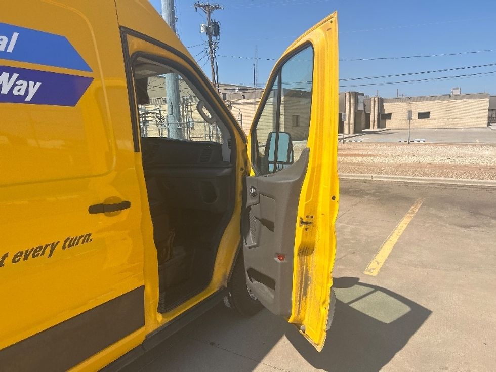 Cargo Van (Panel Van)-Light and Medium Duty Trucks-Ford-2023-Transit 250-Lubbock-TX-110,389\n\t\tmiles-$ 30,750 - Image 20