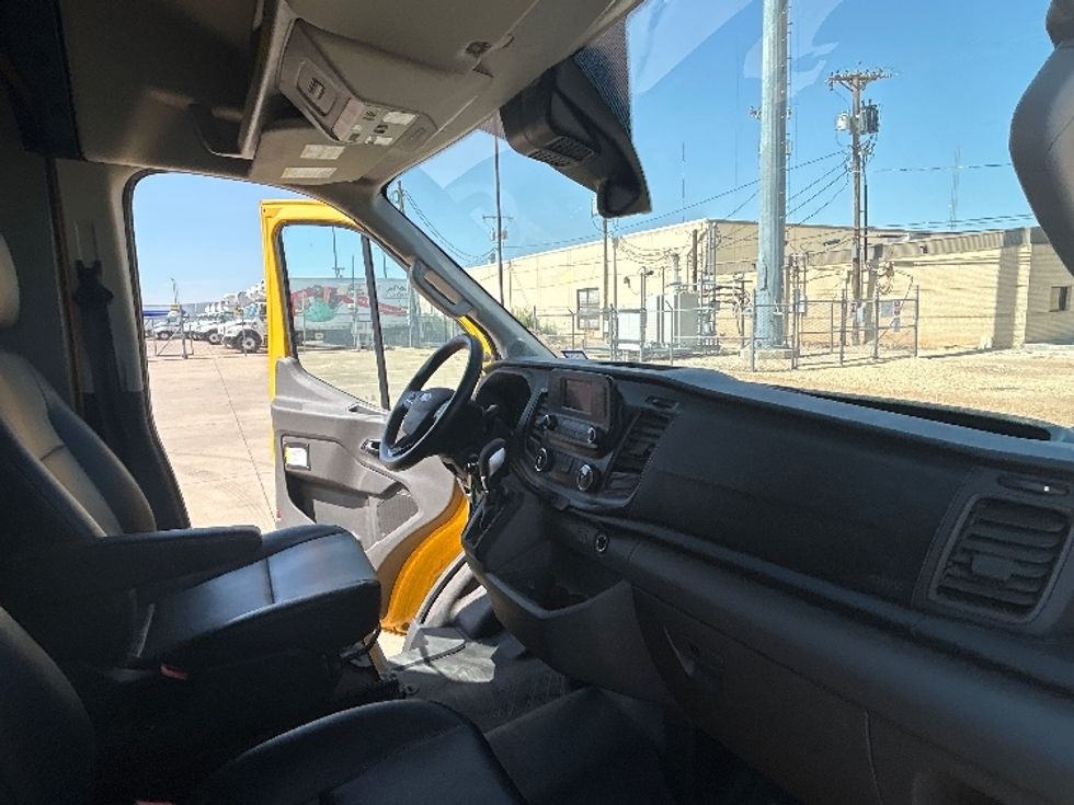 Cargo Van (Panel Van)-Light and Medium Duty Trucks-Ford-2023-Transit 250-Lubbock-TX-110,389\n\t\tmiles-$ 30,750 - Image 22
