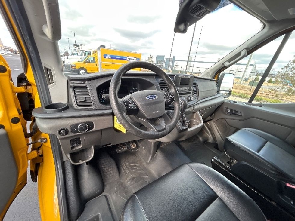 Cargo Van (Panel Van)-Light and Medium Duty Trucks-Ford-2023-Transit 250-Madison-AL-59,373\n\t\tmiles-$ 48,000 - Image 17