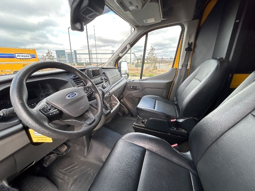Cargo Van (Panel Van)-Light and Medium Duty Trucks-Ford-2023-Transit 250-Madison-AL-59,373\n\t\tmiles-$ 48,000 - Image 18
