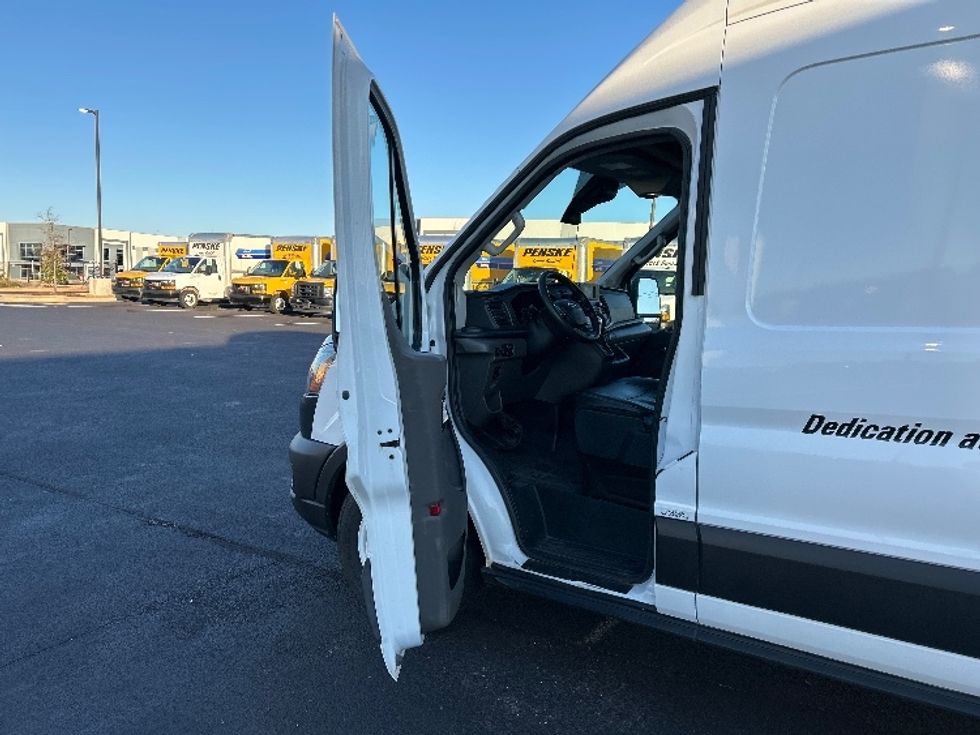 Cargo Van (Panel Van)-Light and Medium Duty Trucks-Ford-2023-Transit 250-Madison-AL-78,562\n\t\tmiles-$ 42,500 - Image 15