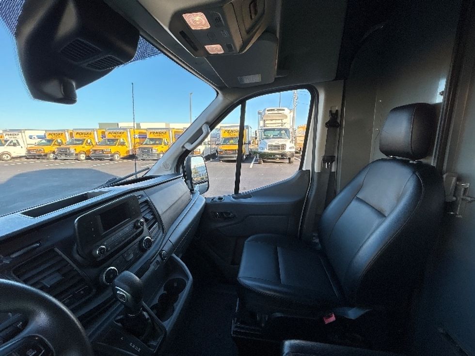 Cargo Van (Panel Van)-Light and Medium Duty Trucks-Ford-2023-Transit 250-Madison-AL-78,562\n\t\tmiles-$ 42,500 - Image 18