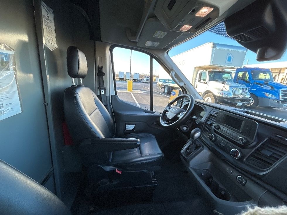 Cargo Van (Panel Van)-Light and Medium Duty Trucks-Ford-2023-Transit 250-Madison-AL-78,562\n\t\tmiles-$ 42,500 - Image 21