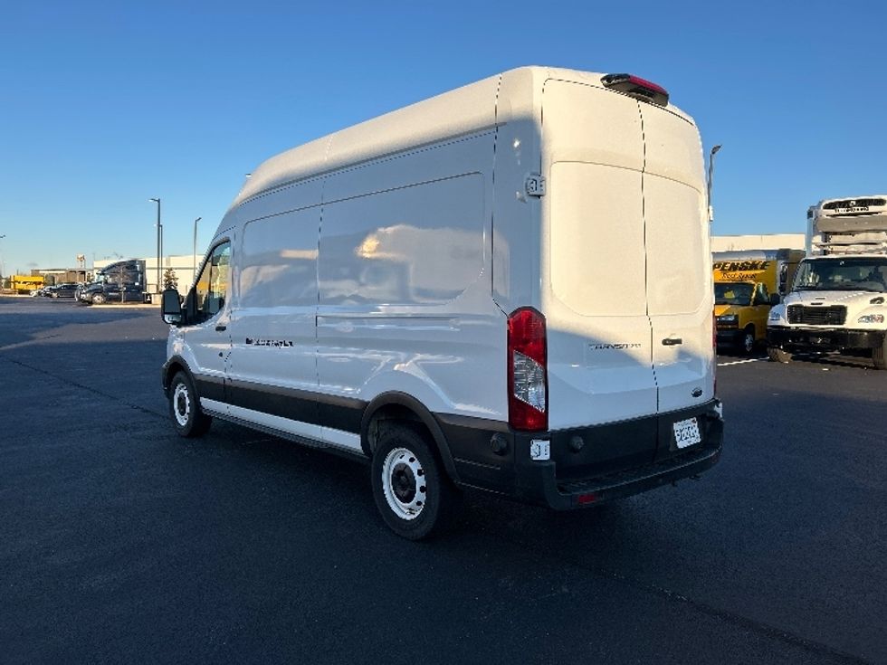 Cargo Van (Panel Van)-Light and Medium Duty Trucks-Ford-2023-Transit 250-Madison-AL-78,562\n\t\tmiles-$ 42,500 - Image 6