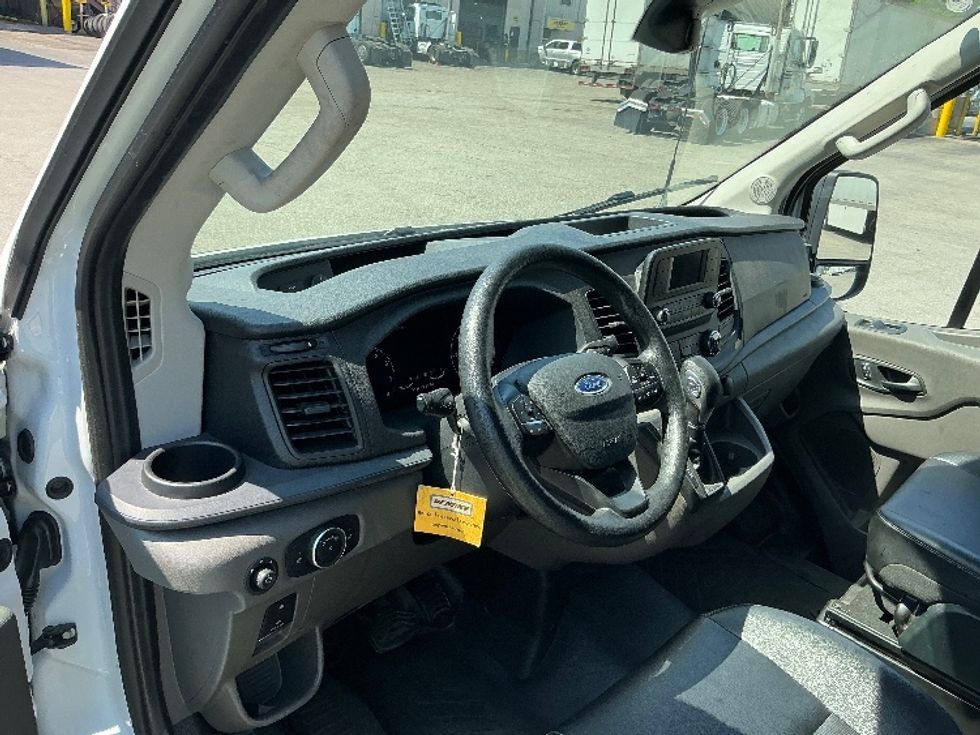 Cargo Van (Panel Van)-Light and Medium Duty Trucks-Ford-2023-Transit 250-Medley-FL-23,797\n\t\tmiles-$ 52,250 - Image 16